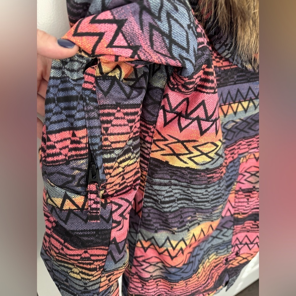 Burton Girls Aubrey Parka Geometric Patterned Jacket Size M - Picture 14 of 14